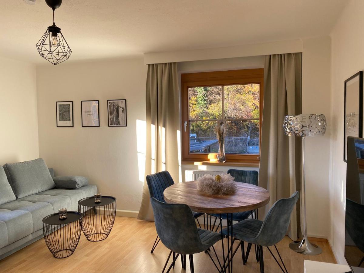 Gemuetliche Wohnung Mit Gartenblick Innsbruck Eksteriør billede